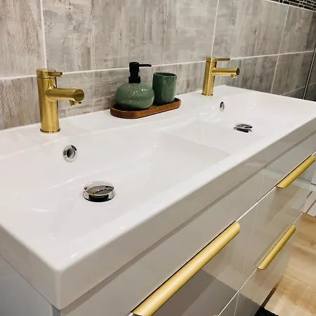 Le Faubourg St Martin Gold&green سونلي