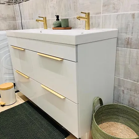 Le Faubourg St Martin Gold&green * سونلي